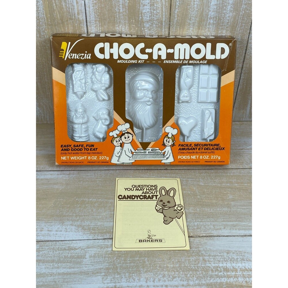 Venezia Choc-a-mold Kit Vintage with Booklet Animals & Holidays Plastic Moulds